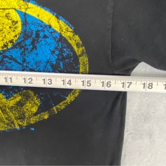 DC Comics Batman Graphic Tee Sz Small Black Cotton - Picture 6 of 8